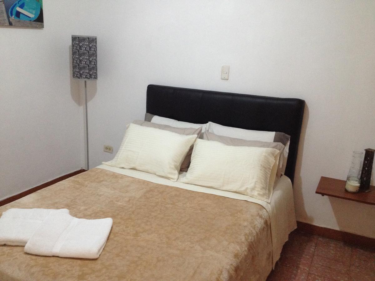 The Kings And Queens Hostel Medellín Kültér fotó
